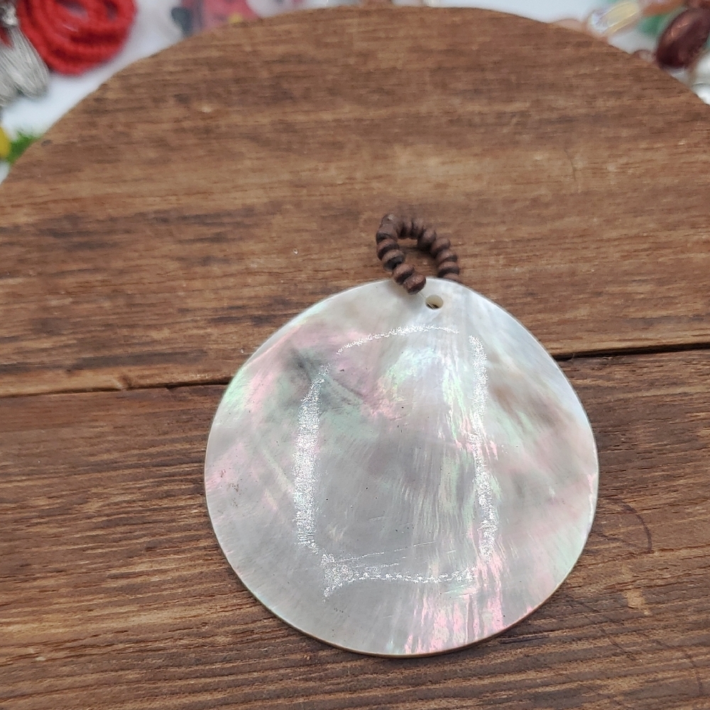 Iridescent Mother Of Pearl Shell Pendant P316